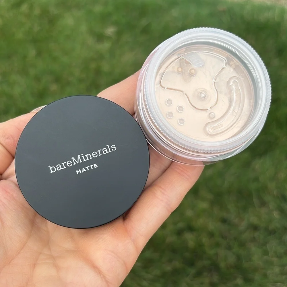 Brand New Bare Minerals Loose Matte SPF 15 Powder Foundation Fair Ivory 02